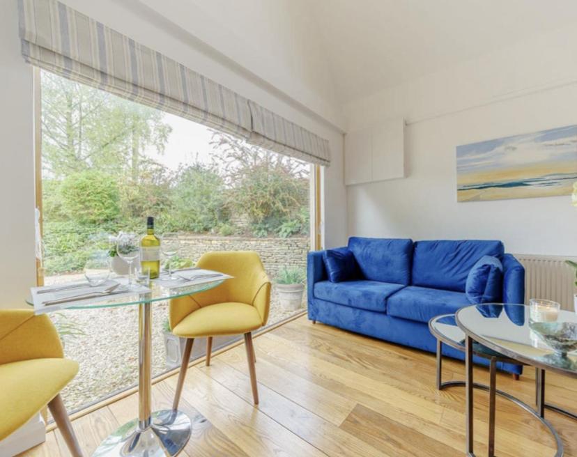 The Liss @ Piper House Apartamento Cheltenham Exterior foto